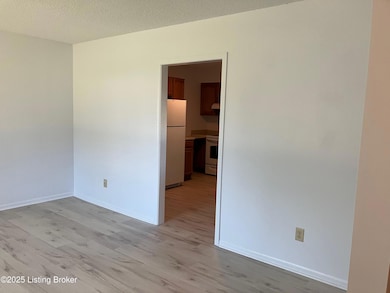 1512 Cypress Dr, Radcliff, KY 40160 - photo 5