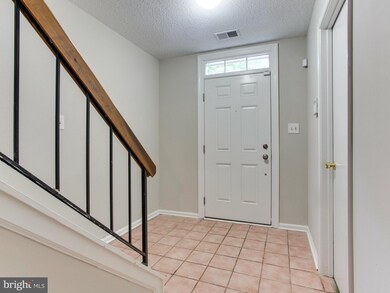 6216 William Mosby Dr, Centreville, VA 20121 - photo 2