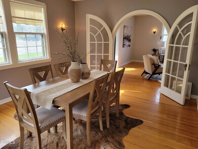 dining 2