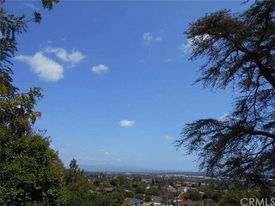 VIEWS encompass Saddleback Mountain to the East an