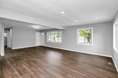 802 Carrol St, Buchanan, MI 49107 - photo 7