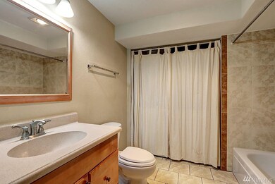 22222 24th Ave S unit C18, Des Moines, WA 98198 - photo 6