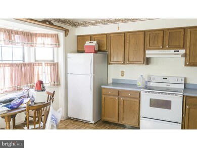 2567 Madison Ave, Bethlehem, PA 18017 - photo 5