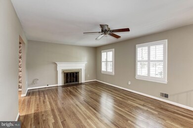 8323 Woodacre St, Alexandria, VA 22308 - photo 3