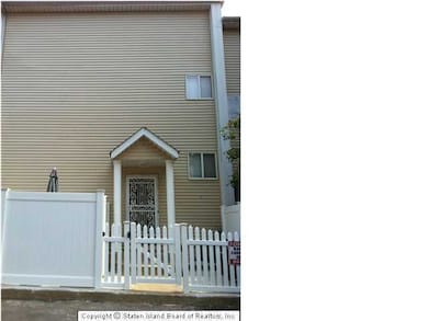 12 Sandywood Ln, Staten Island, NY 10309 - photo 2