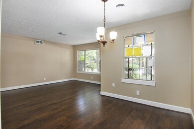 519 Glenburnie Dr, Houston, TX 77022 - photo 7