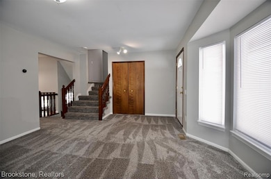 7244 Chapel View Dr, Clarkston, MI 48346 - photo 6