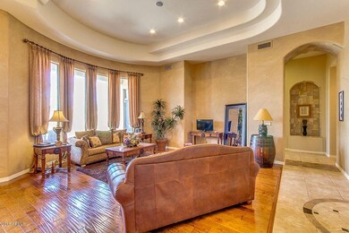 FORMAL LIVING