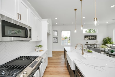 2432 Harrington St, Houston, TX 77026 - photo 3