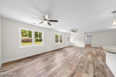 303KellyRd-5