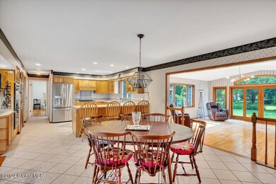 18 Robinson Rd, Schenectady, NY 12302 - photo 4