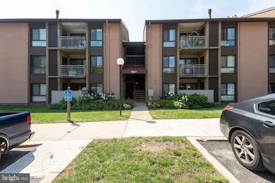 5921 Tamar Dr unit 3, Columbia, MD 21045 - photo 2