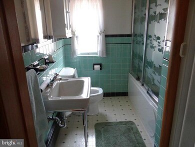 97 Hade Rd, Saint Thomas, PA 17252 - photo 4