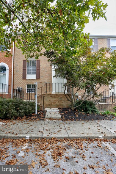 10604 High Beam Ct, Columbia, MD 21044 - photo 2