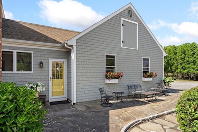 11 Stonegate Rd, Warren, RI 02885 - photo 4