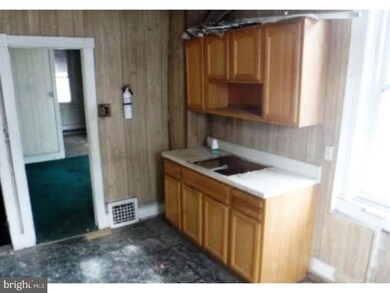 922 Kimber St, Camden, NJ 08102 - photo 7