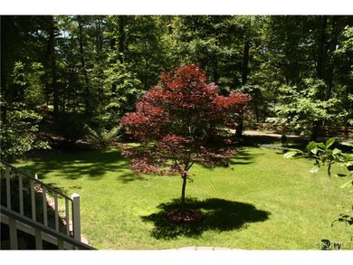 Beautiful front yard!