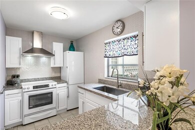 5 High Point Cir W unit 110, Naples, FL 34103 - photo 2