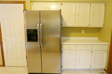 44 Esopus Dr, Clifton Park, NY 12065 - photo 7