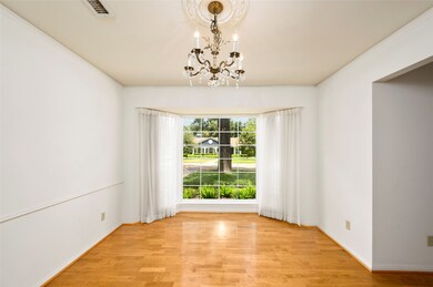 10031 Burgoyne Rd, Houston, TX 77042 - photo 6