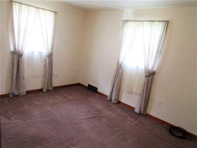 The master bedroom has a 4 x 4' walk-in closet.