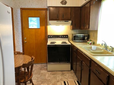 15 Wren Kitchen 2