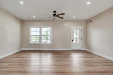 3559 Delaware Rd, Pomona, KS 66076 - photo 4