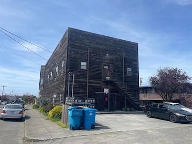 1039 B St, Eureka, CA 95501 - photo 3
