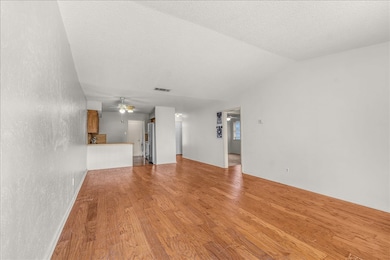 6817 W Cleburne Rd, Fort Worth, TX 76133 - photo 5