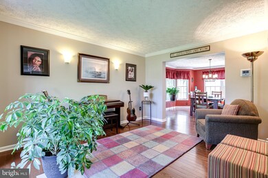 8247 Spring Branch Ct, Laurel, MD 20723 - photo 5