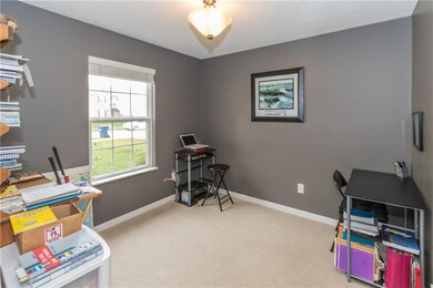 12284 Quarterback Ln, Fishers, IN 46037 - photo 3