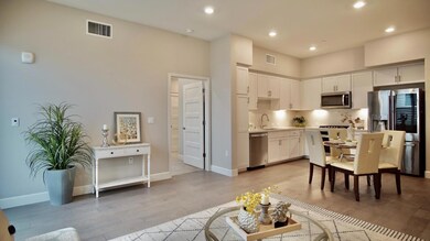 338 Llano de Los Robles Ave unit 3, San Jose, CA 95136 - photo 2