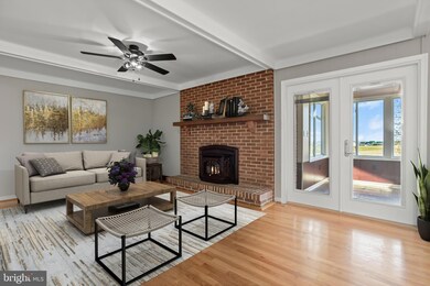 903 Lee Ave, Sykesville, MD 21784 - photo 4