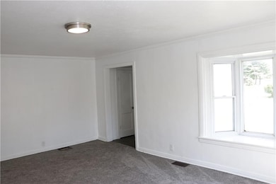 2521 13th St, Columbus, IN 47201 - photo 5