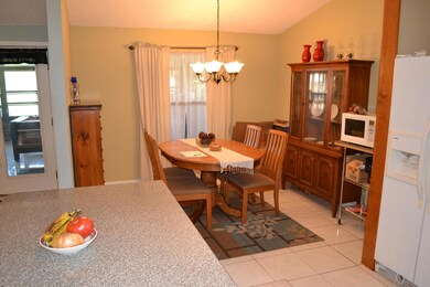 8171 Pineverde Ln, Jacksonville, FL 32244 - photo 5