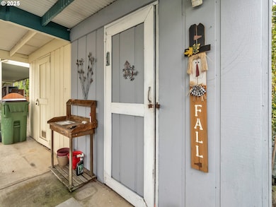 2902 E 2nd St, Newberg, OR 97132 - photo 5