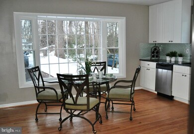 3303 Parkside Terrace, Fairfax, VA 22031 - photo 6