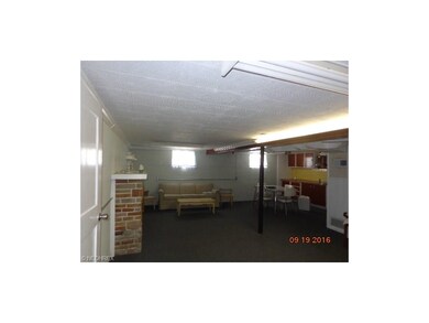 check out this basement with plenty of room for ge