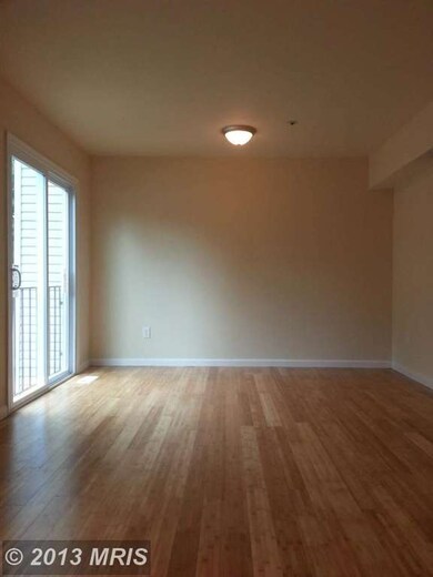 1502 Sherwood Ct, Hyattsville, MD 20785 - photo 4