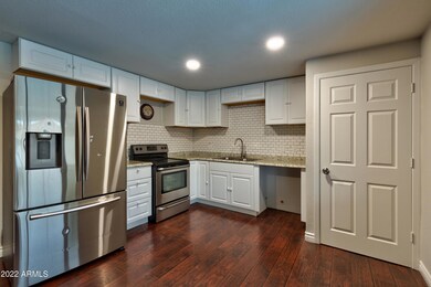 6135 W Alvarado Rd, Phoenix, AZ 85035 - photo 7