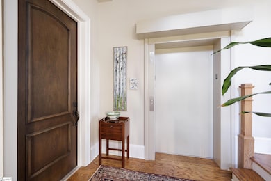 111 Sherwood St unit 100, Greenville, SC 29601 - photo 4