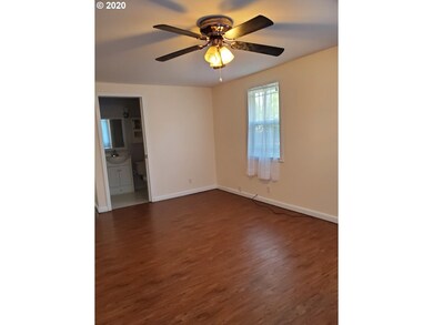 Bedroom, Primary