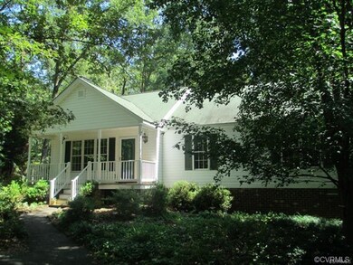 15661 Kennons Ln, Amelia Court House, VA 23002 - photo 2