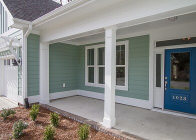 1028 Baldwin Park Drive-large-004-3-Fron