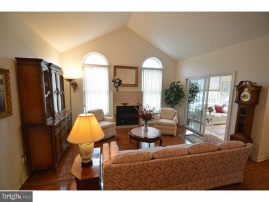 806 Persimmon Ln unit V144, Langhorne, PA 19047 - photo 5