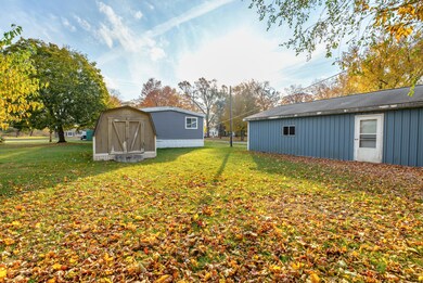13th_St_372_Plainwell_49080-33