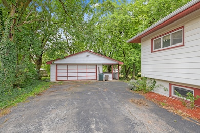 17202 Holmes Ave, Hazel Crest, IL 60429 - photo 2