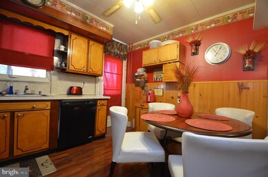 652 Hanover Ave, Allentown, PA 18109 - photo 5