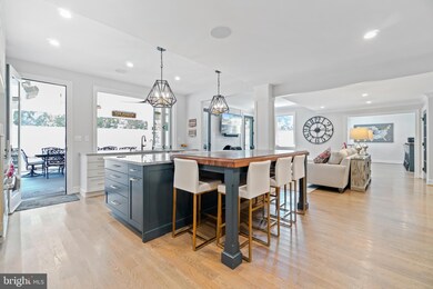 9917 Hall Rd, Potomac, MD 20854 - photo 3