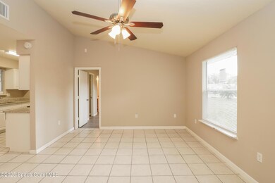 005-photo-bonus-room-10892629